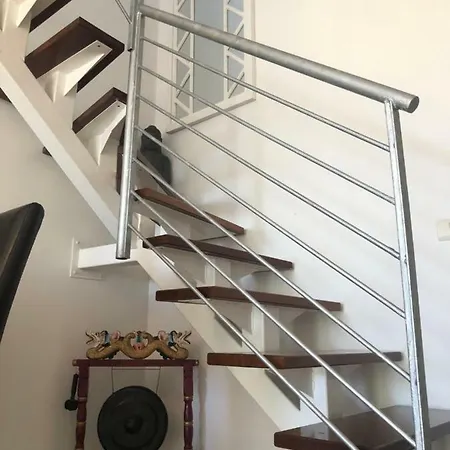Апартаменты Amazing Attic With Ocean Sea View Арона
