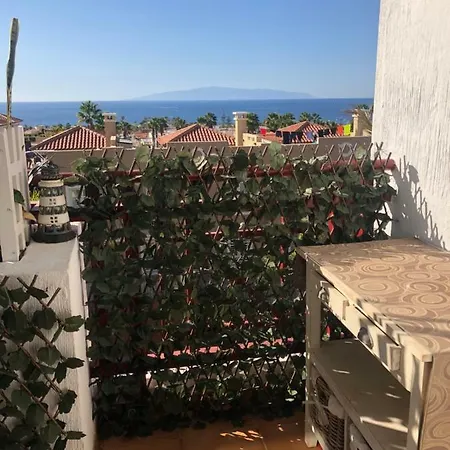 Amazing Attic With Ocean Sea View Апартаменты Арона