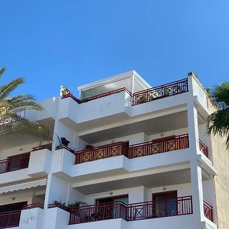 Апартаменты Amazing Attic With Ocean Sea View *